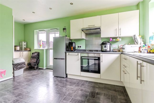40, Alder Avenue, Greater Manchester photo 3