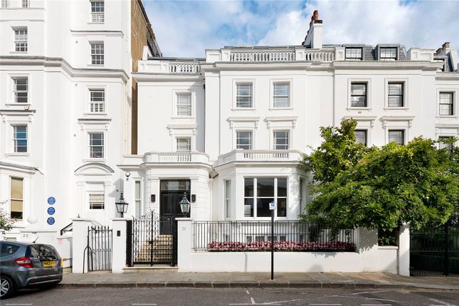 Thumbnail Terraced house for sale in Hyde Park Gate, London