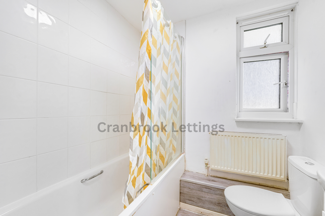 Haldon Close, CHIGWELL photo 5