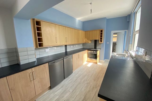 End terrace house to rent in Queens Road, Mumbles