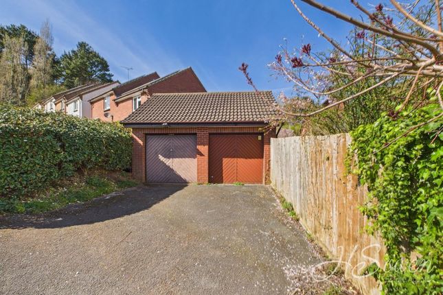 57, Heron Way, Torquay photo 2