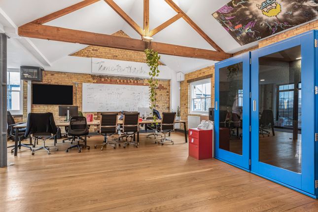 Office to let in Unit 10 Canonbury Yard, 190A New North Road, London