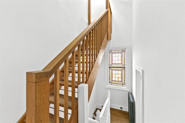 Flat for sale in Forest Road, Kew, Surrey