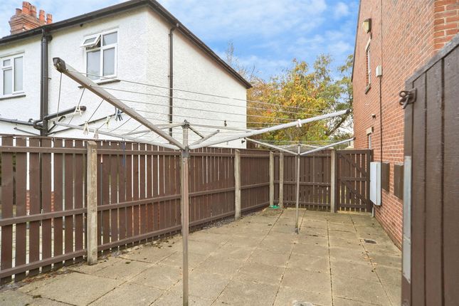 Dominion Close, LEEDS photo 5