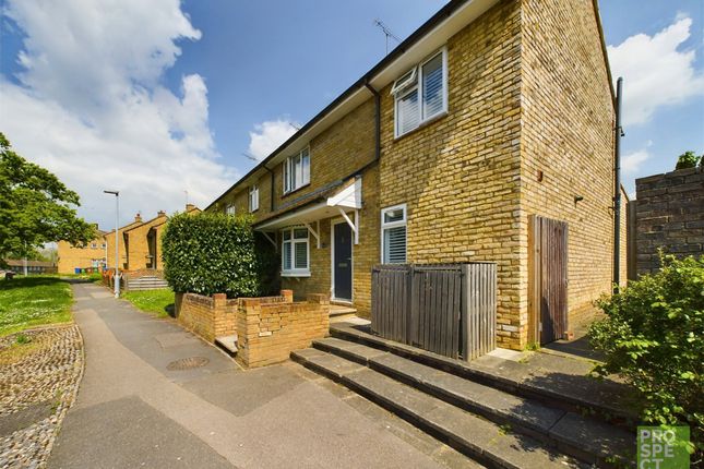 End terrace house for sale in Clayton Grove, Bracknell, Berkshire