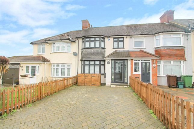 Thumbnail Terraced house for sale in Kew Crescent, Cheam, Sutton