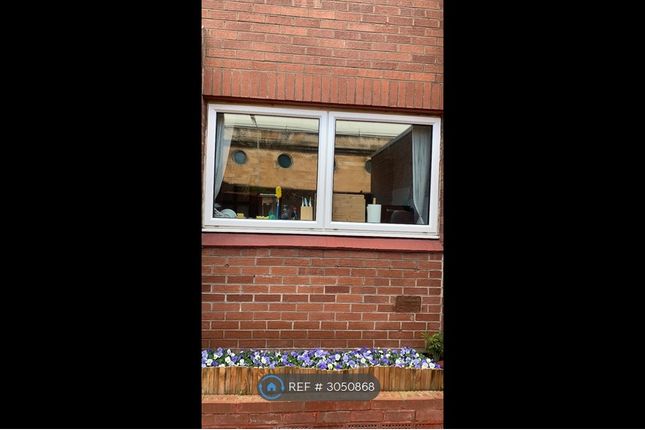 Flat B, Braid Square, Glasgow photo 3
