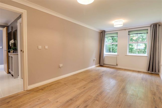 1 Willow Court, London Road, Sawbridgeworth photo 2