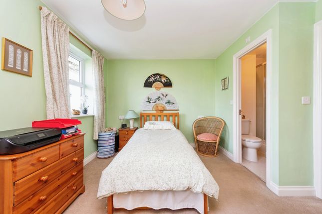 Town house for sale in International Way, Sunbury-On-Thames