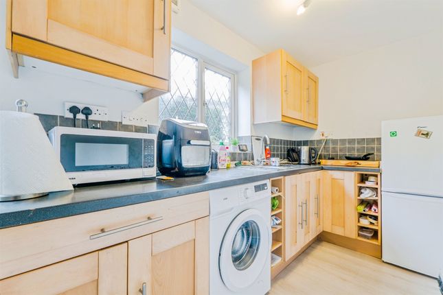 10, Downlands Way, Cardiff photo 3