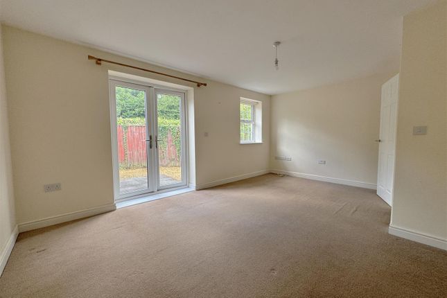 4, Constance Court, Longhope photo 4