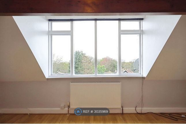 Flat F, Park Avenue, Roundhay, Leeds photo 3