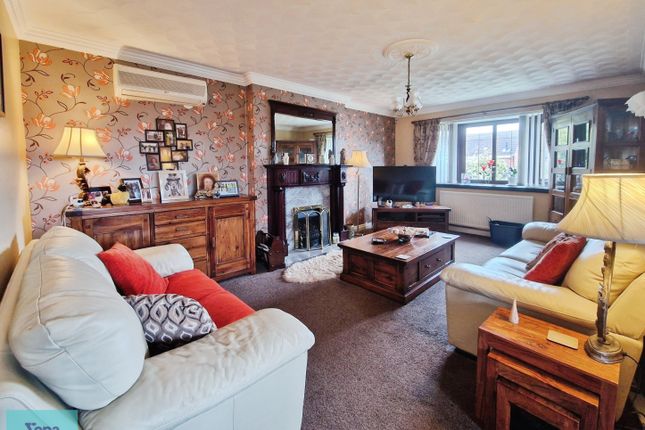 139, Broadwater Drive, Dunscroft, Doncaster photo 4