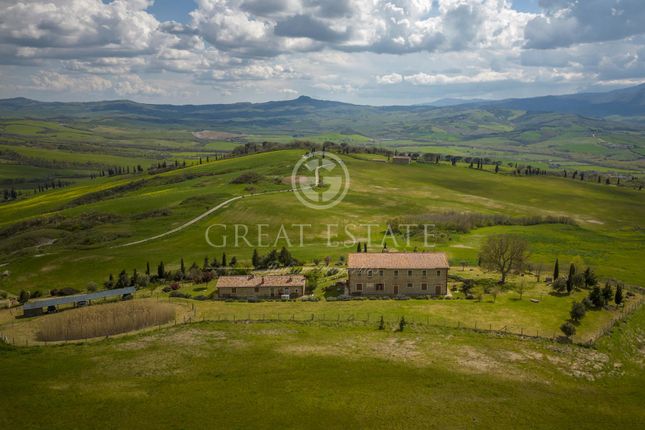 Thumbnail Villa for sale in Pienza, Siena, Tuscany