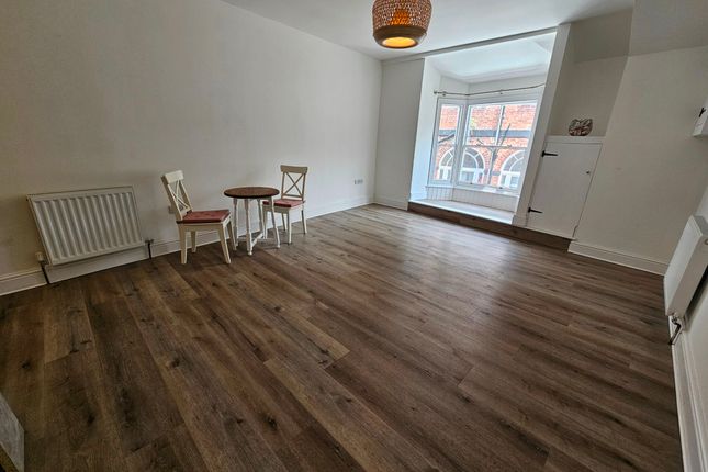Flat 1, 13-14 Broad Street, South Molton photo 2