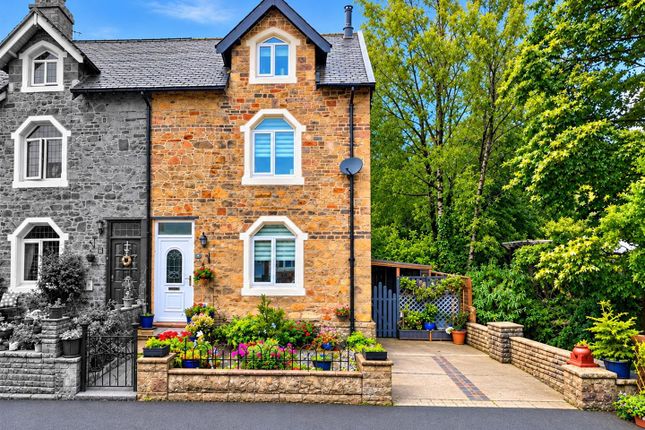 3-bed terraced on Hogshaw Villas Road, Buxton, £297,500