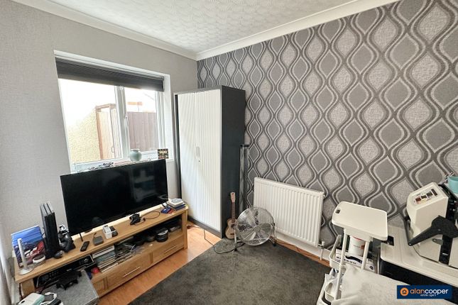 234, Camp Hill Road, Nuneaton photo 4