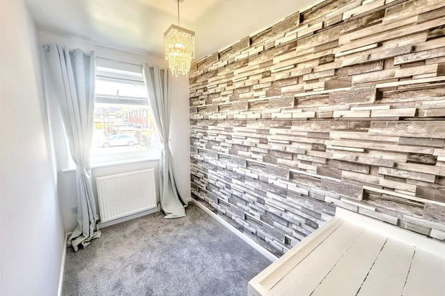 17, Broad Oak Drive, Nottingham photo 3