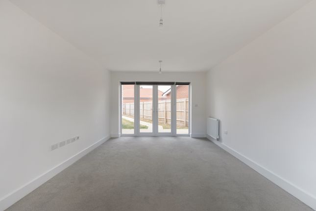5 elina road - Yarrow RL flatfair, Leaf Living at Chesterwell, Colchester, CO4, Mile End photo 4