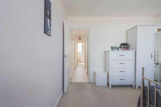 Flat for sale in Talfourd Place, Peckham