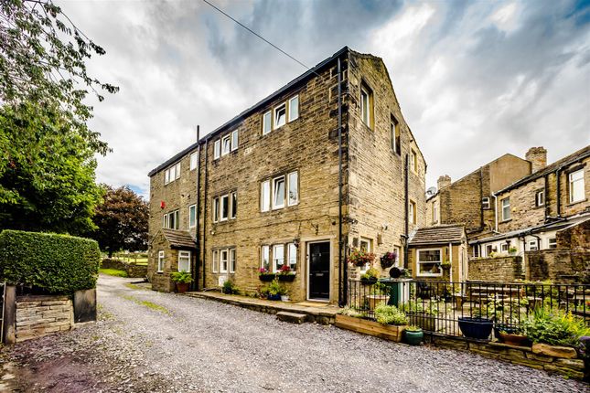 4-bed house on The Sisters House, 3, Chapel Fold, Bradford, £360,000