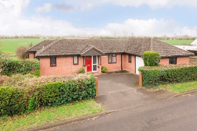 Thumbnail Detached bungalow for sale in Main Road, Appleford, Abingdon