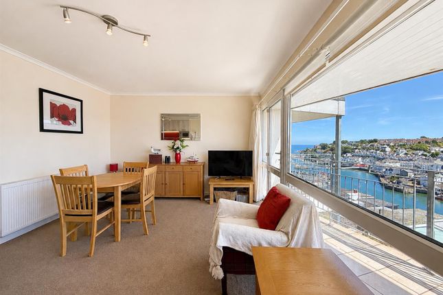7 Linden Court, South Furzeham Road, Brixham photo 4