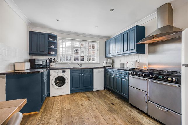 4, Fawley Road, Reading photo 4