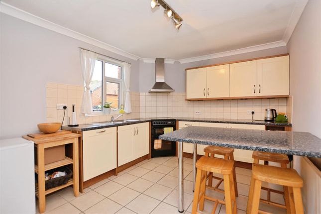 149, Burringham Road, Scunthorpe photo 2