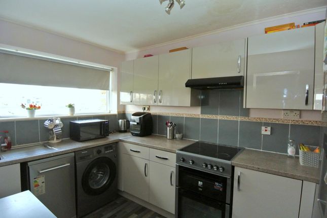 9, Ashdene Close, Ashford photo 3