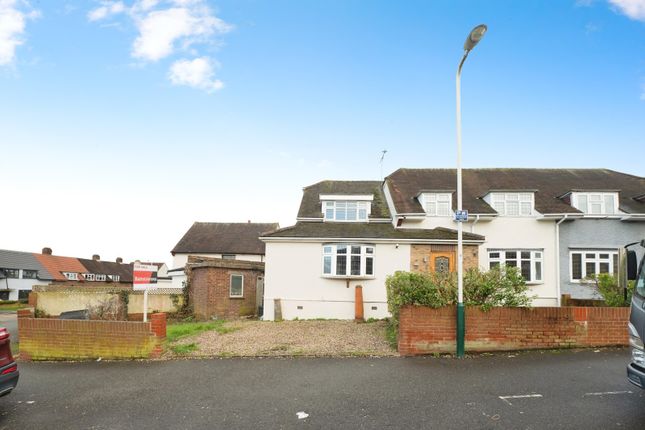 5-bed detached on 36, Gobions Avenue, Romford, £525,000