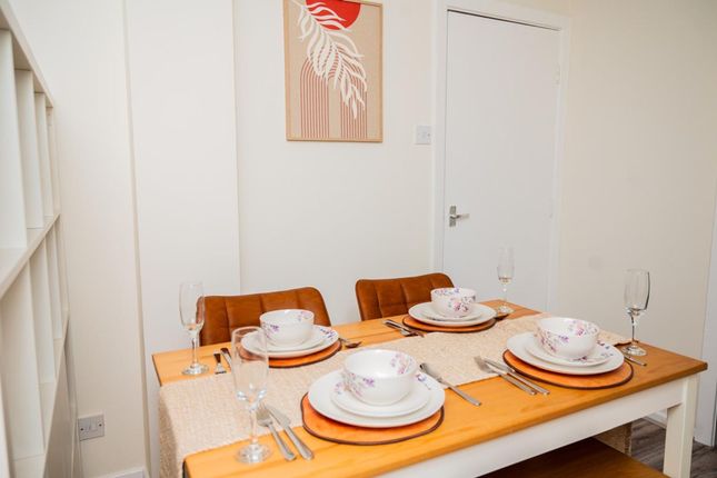 Flat 7, 19 Croft Street, Dewsbury photo 5