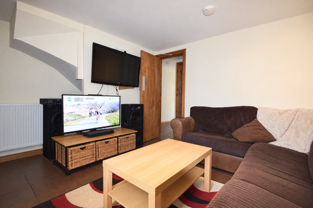 Rhymney Street, Cardiff photo 2