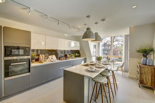 Thumbnail Flat for sale in 847 Finchley Road, London