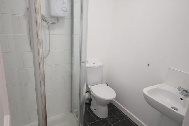 Shower Room.Jpg