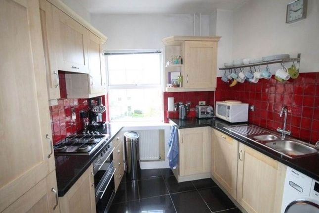 11, Queen Elizabeth Court, Waltham Abbey photo 2