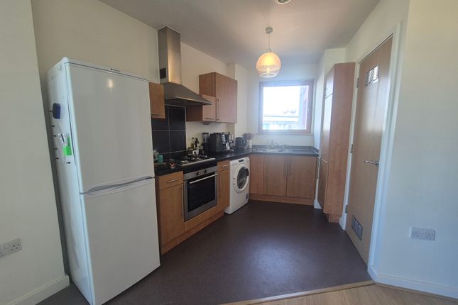 Flat 33, Bristol photo 5