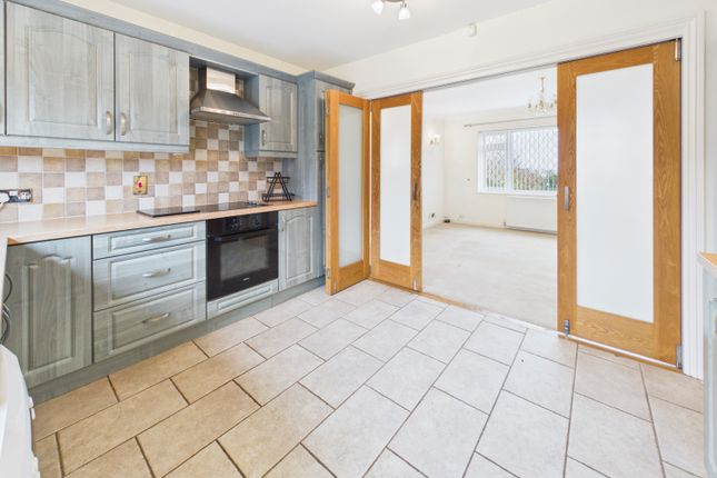 30, Carr Lane, Dronfield photo 4
