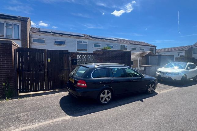 31 Bonchurch Close, Southampton photo 3