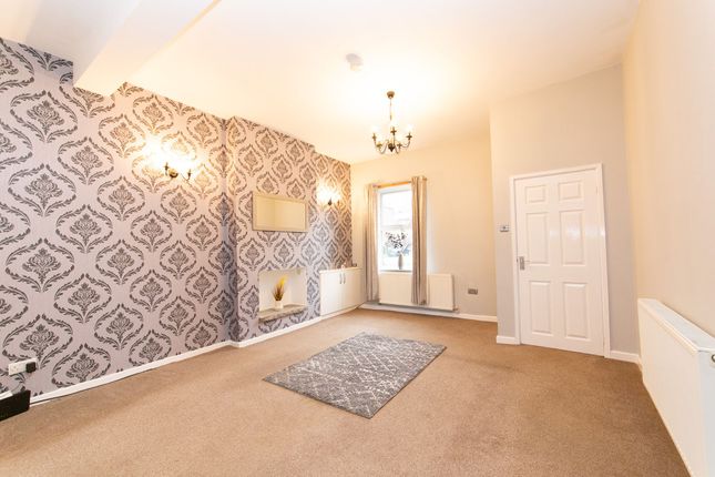 158 Ormskirk Road, Wigan photo 2