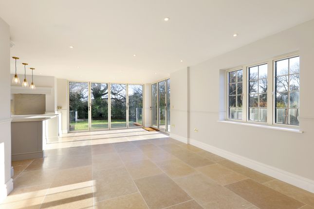 17, Burnham Avenue, Beaconsfield photo 3