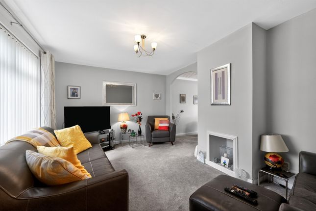 11, Love Street, Kilwinning photo 2