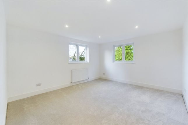 Detached house to rent in West Lane, East Grinstead, West Sussex