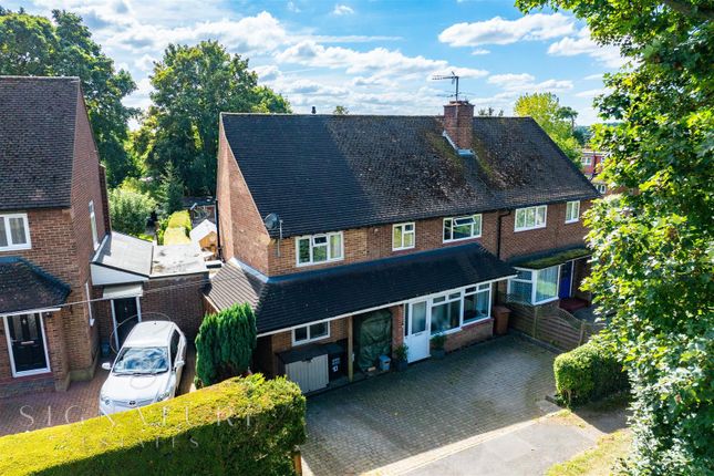 Thumbnail Semi-detached house for sale in The Garth, Abbots Langley