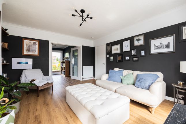 9, Muir Wood Place, Edinburgh photo 3