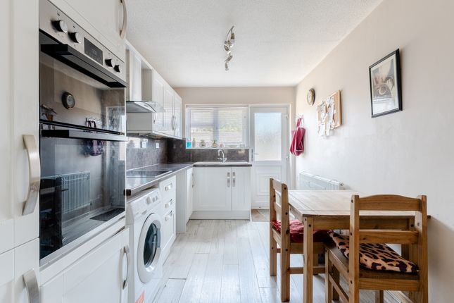 13 Churchdown Walk, Bristol photo 4