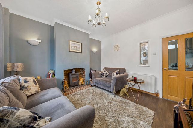 107, Barker Lane, Chesterfield photo 2