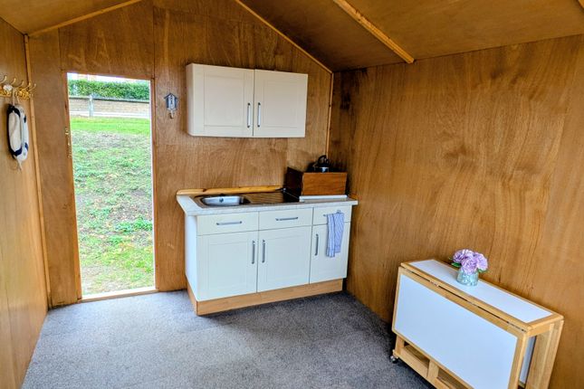 Beach Hut 291, Victoria Esplanade, West Mersea photo 2