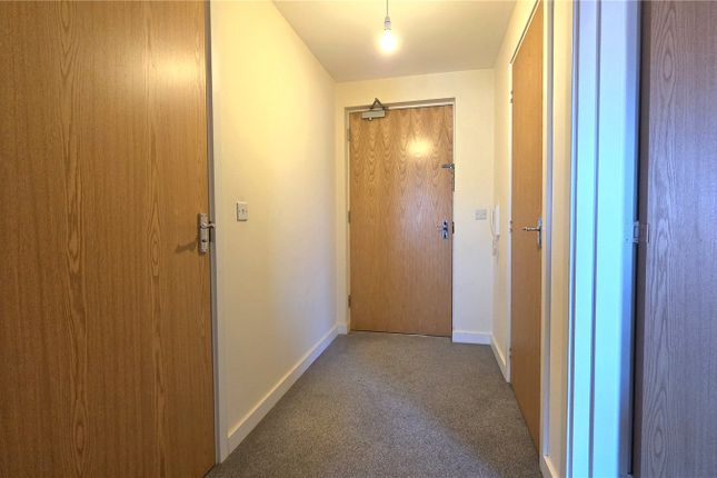 166, Monticello Way, Coventry photo 3