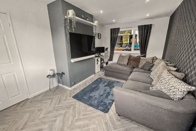37 Woodward Road, Manchester photo 2
